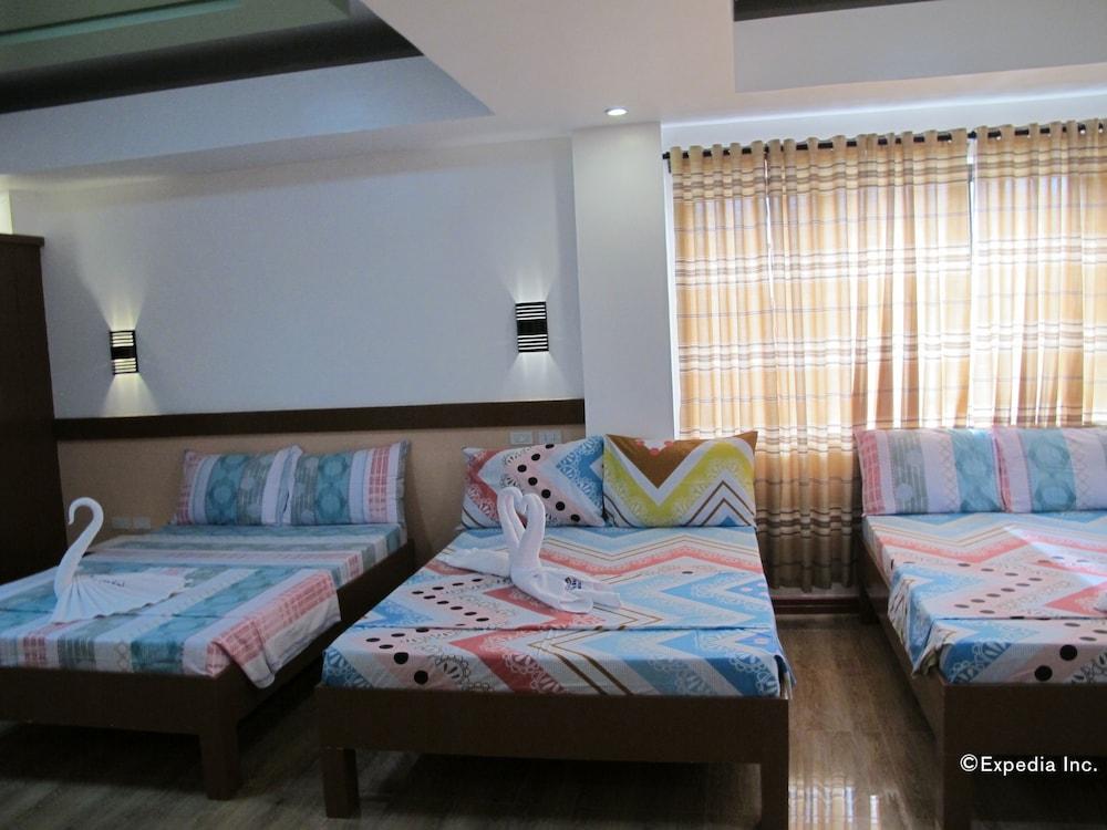 Sea Jewel Beach Resort Puerto Galera Esterno foto