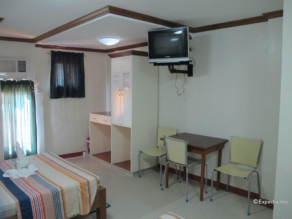 Sea Jewel Beach Resort Puerto Galera Esterno foto