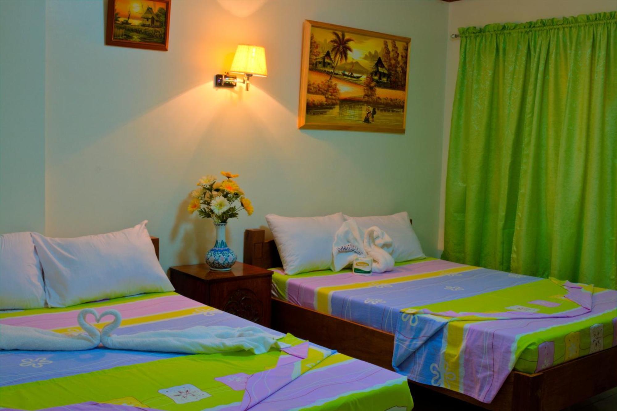 Sea Jewel Beach Resort Puerto Galera Esterno foto